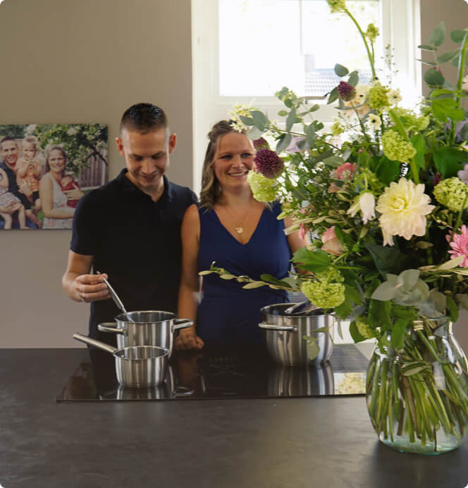 Beautiful bouquets delivered to your home from Florist Vollenhove