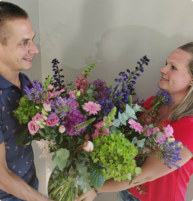 Beautiful bouquets of flowers from the florist in Dronryp